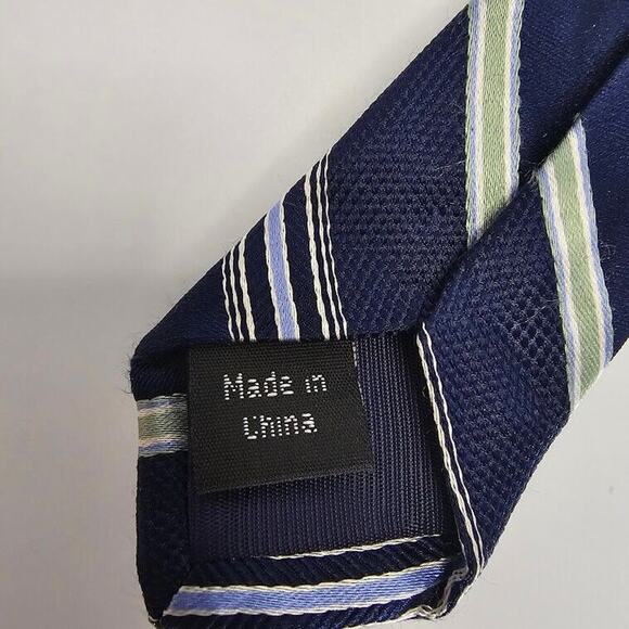 JOSEPH ABBOUD Men's Tie, 100% Silk, Striped Pattern, Navy Blue & White Necktie - Picture 5 of 7